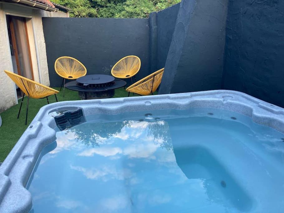 Au Bois D'Epenin - Gite Et Spa Beugin Exterior foto